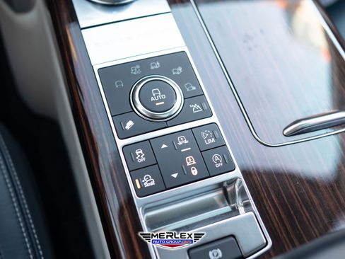 Used 2017 Land Rover Range Rover Long Wheelbase Autobiography image 40