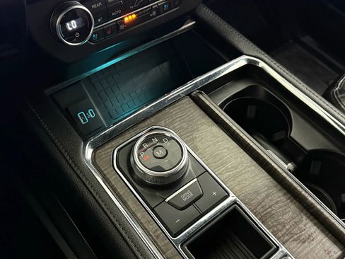 Used 2020 Ford Expedition Max Limited w/ Equipment Group 301A image 28