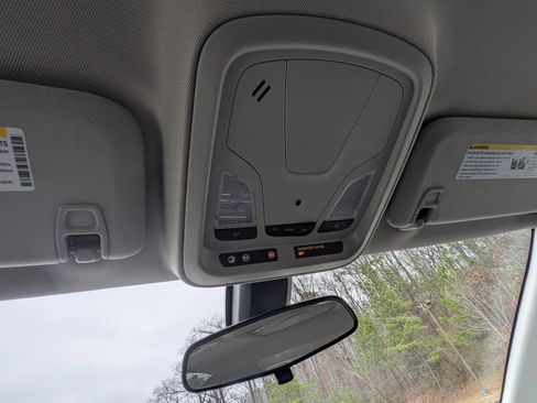 Used 2020 Chevrolet Impala LT image 29