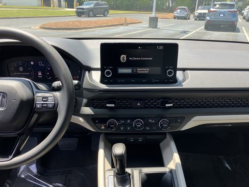 Used 2023 Honda Accord EX image 25