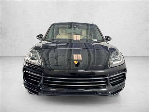 Used 2023 Porsche Cayenne AWD/4WD image 6