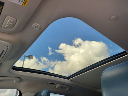 Used 2020 Lincoln Corsair Reserve w/ Equipment Group 201A image 8