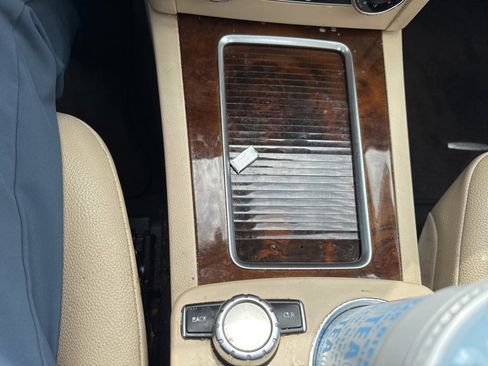 Used 2015 Mercedes-Benz GLK 350 2WD image 23