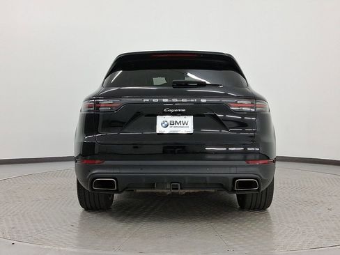 Used 2021 Porsche Cayenne image 10