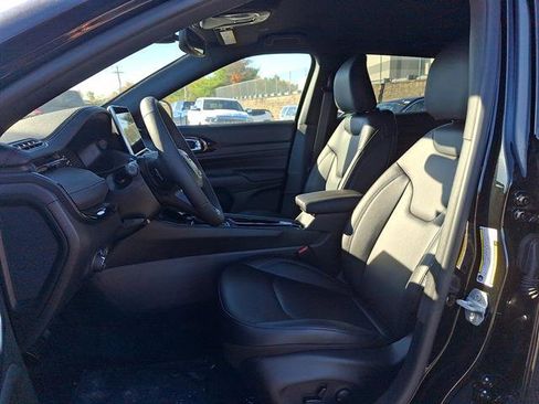 New 2026 Jeep Compass Limited image 10