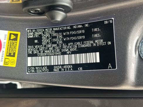 Used 2016 Toyota Highlander Limited AWD/4WD image 30