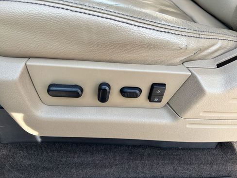 Used 2010 Ford F150 Lariat image 15