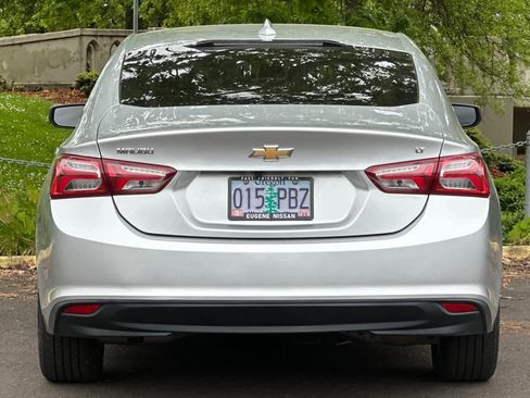 Used 2019 Chevrolet Malibu LT FWD image 7