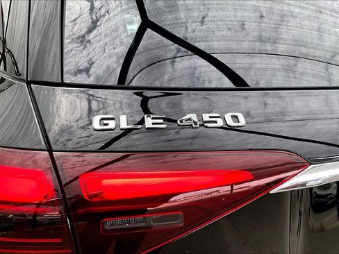 Certified 2026 Mercedes-Benz GLE 450 4MATIC image 31