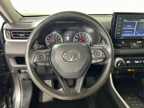 Used 2021 Toyota RAV4 XLE AWD/4WD image 15