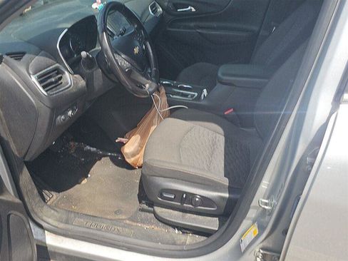 Used 2021 Chevrolet Equinox LT FWD image 4