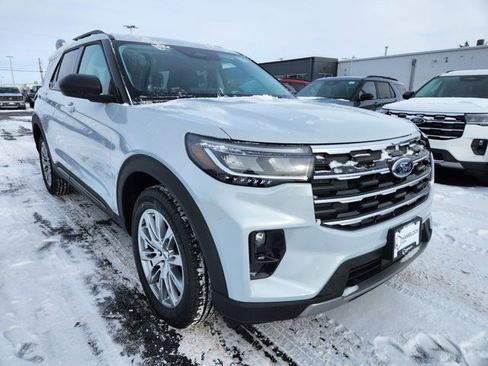 New 2026 Ford Explorer Active w/ Active Comfort Package image 1