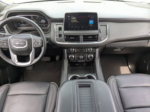Used 2024 GMC Yukon XL SLT RWD image 14