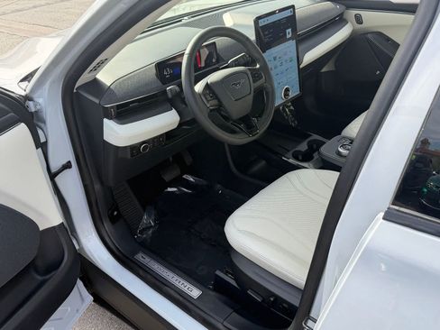 Used 2023 Ford Mustang Mach-E Premium RWD image 13