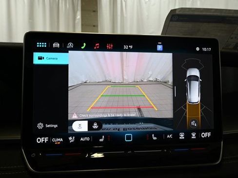 New 2026 Volkswagen Tiguan SE AWD/4WD image 6