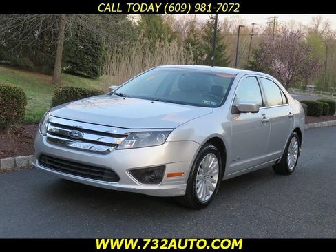 Used 2010 Ford Fusion Hybrid image 1