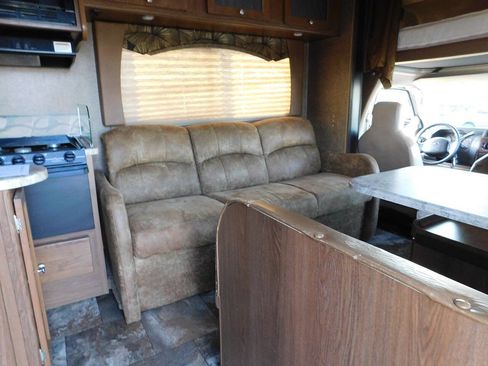 Used 2015 Ford E-450 and Econoline 450 Super Duty w/ Motorhome Prep Package RWD image 37