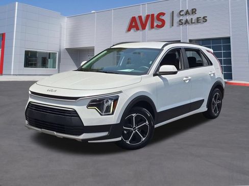 Used 2025 Kia Niro LX FWD image 1