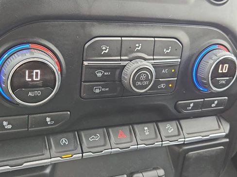 Used 2022 Chevrolet Silverado 1500 LT Trail Boss w/ Bed Protection Package image 24