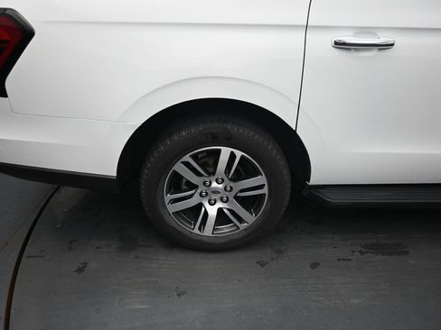 Used 2024 Ford Expedition Max Limited AWD/4WD image 12