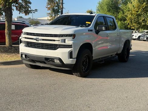 Used 2022 Chevrolet Silverado 1500 RST w/ LPO, Blackout Package AWD/4WD image 3