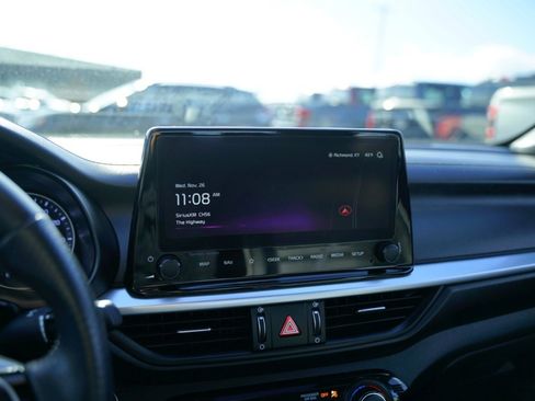 Used 2024 Kia Forte GT-Line w/ GT-Line Premium Package image 14