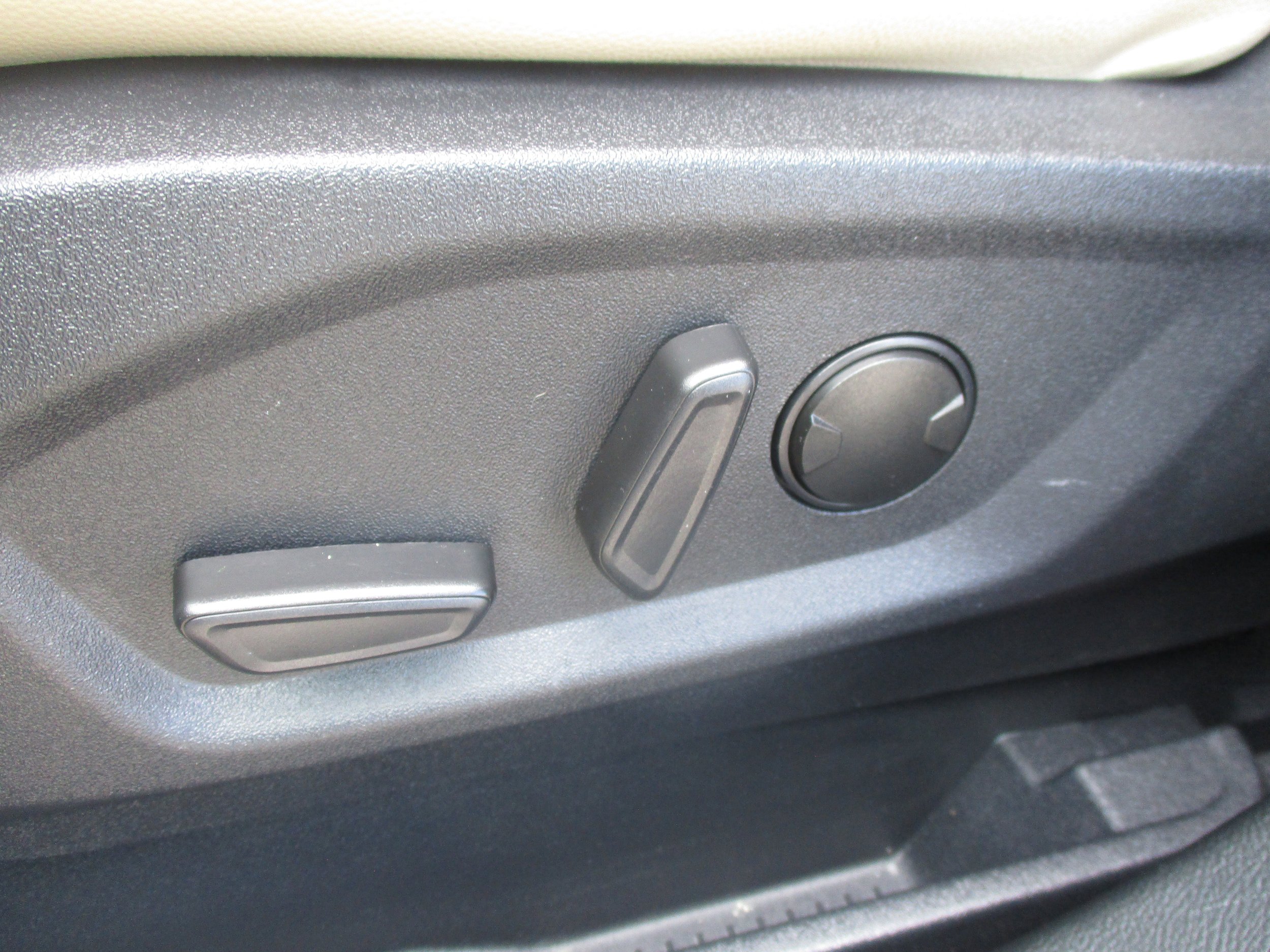 Used 2024 Ford Edge SEL w/ Convenience Package AWD/4WD image 36