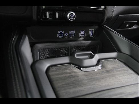 Used 2026 RAM 1500 Limited AWD/4WD image 17