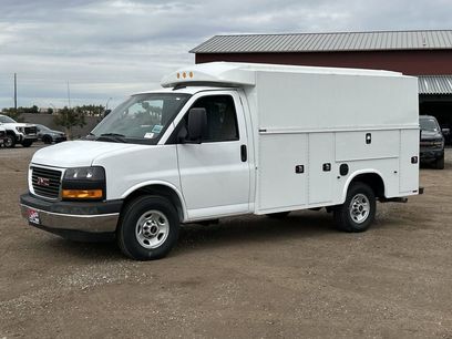 New 2025 GMC Savana 3500 w/ Power Convenience Package