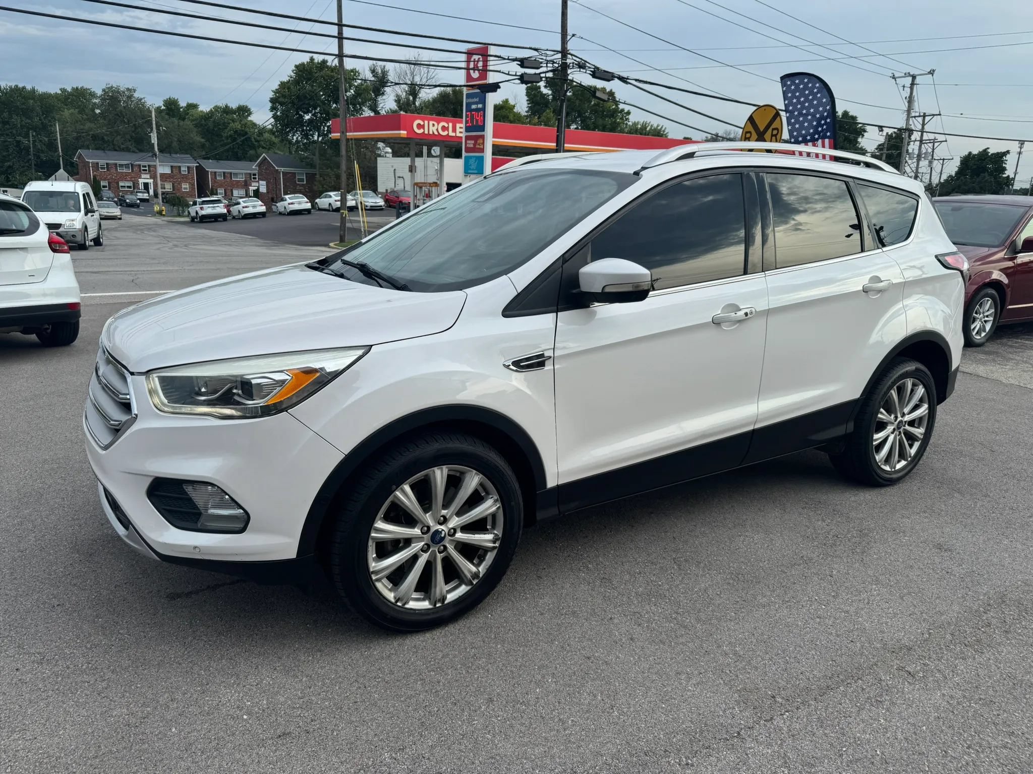Used 2017 Ford Escape Titanium w/ Equipment Group 301A AWD/4WD image 5