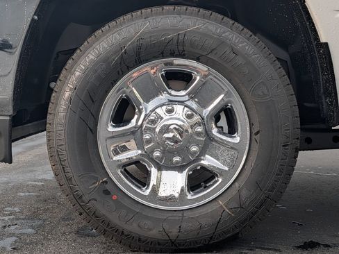 New 2026 RAM 3500 Tradesman AWD/4WD image 4