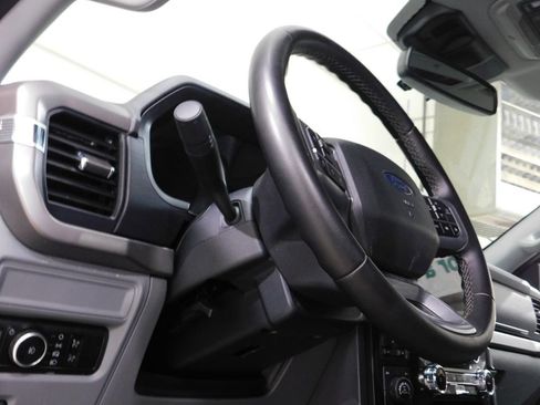 Used 2024 Ford F150 XLT AWD/4WD image 34