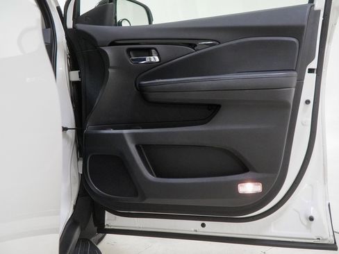 Used 2022 Honda Pilot Elite image 42