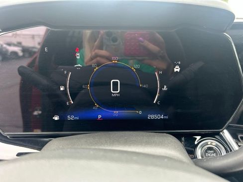 Certified 2024 Chevrolet Trax RS w/ Sunroof Package FWD image 17