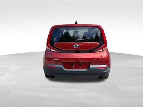 Used 2021 Kia Soul LX FWD image 4