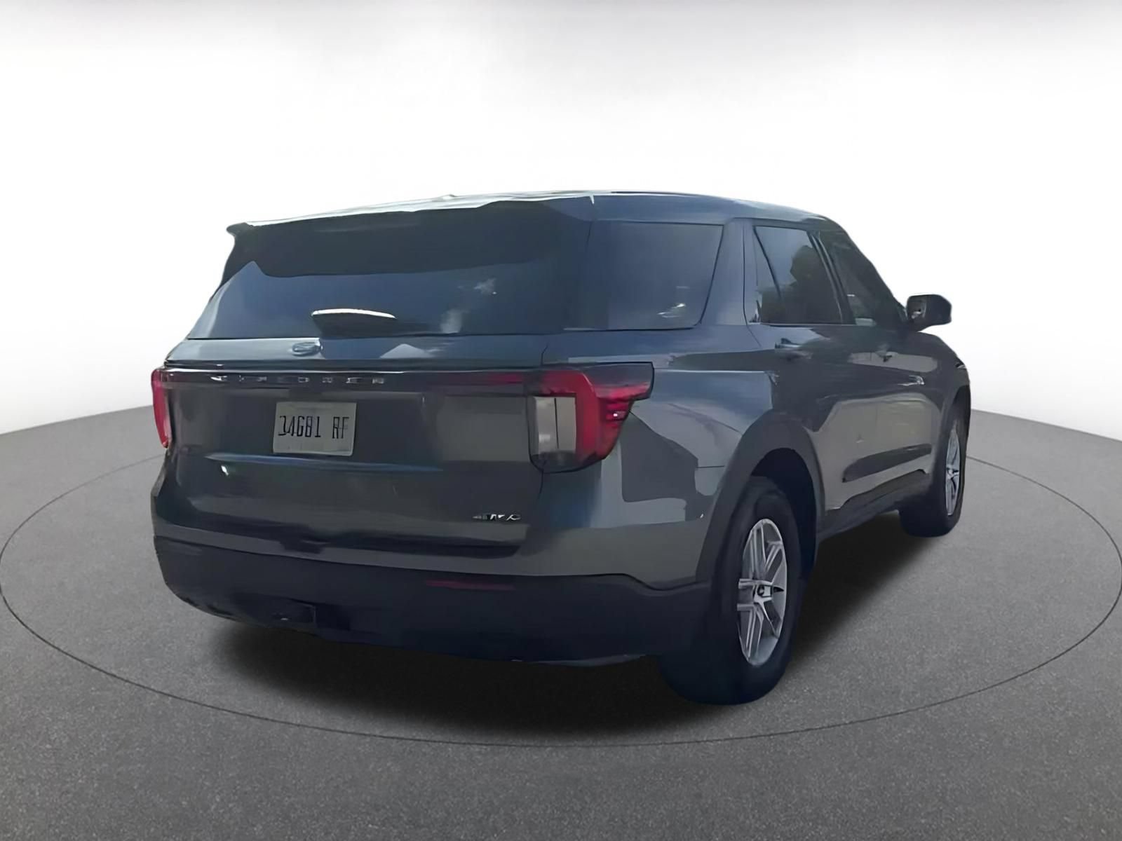 Used 2026 Ford Explorer Active AWD/4WD image 13