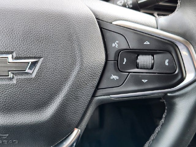 Used 2025 Chevrolet Trax ACTIV w/ Sunroof Package FWD image 35