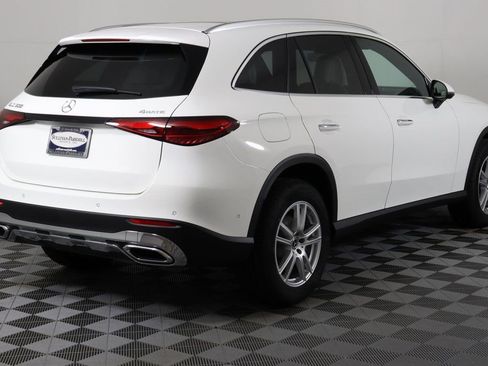 Certified 2025 Mercedes-Benz GLC 300 4MATIC image 10