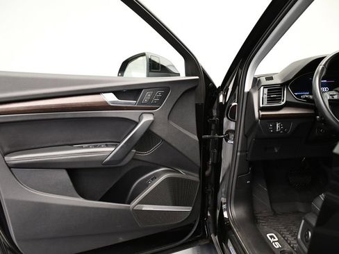 Certified 2023 Audi Q5 2.0T Premium Plus image 33