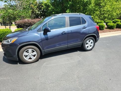Used 2018 Chevrolet Trax LT FWD image 12