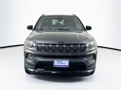 Used 2022 Jeep Compass Latitude AWD/4WD image 2
