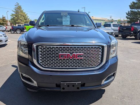 Used 2017 GMC Yukon Denali AWD/4WD image 2