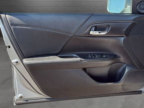 Used 2014 Honda Accord EX image 10