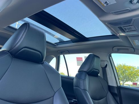 Certified 2021 Toyota RAV4 Limited image 14