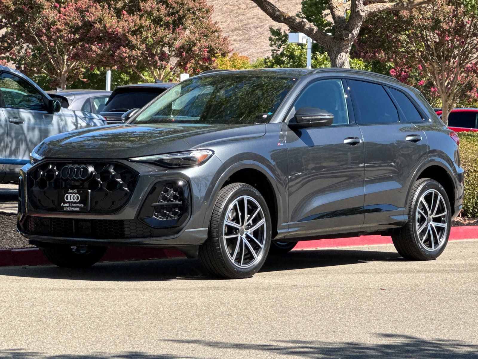 New 2026 Audi Q5 Premium Plus AWD/4WD image 2