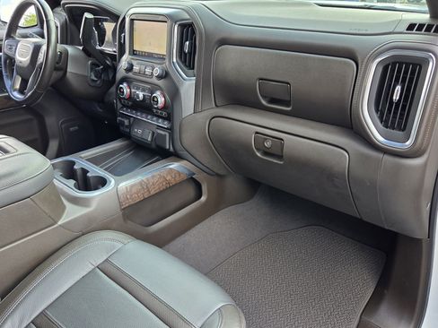 Used 2021 GMC Sierra 1500 Denali w/ Denali Ultimate Package AWD/4WD image 17