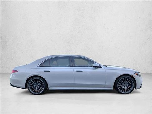 Used 2023 Mercedes-Benz S 500 4MATIC image 4