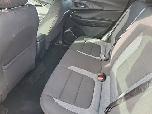 Used 2023 Chevrolet TrailBlazer LS image 30