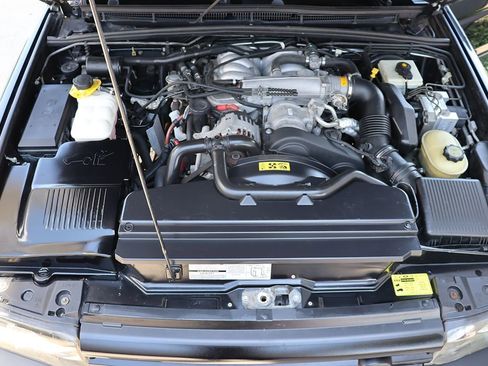 Used 2004 Land Rover Discovery SE image 38