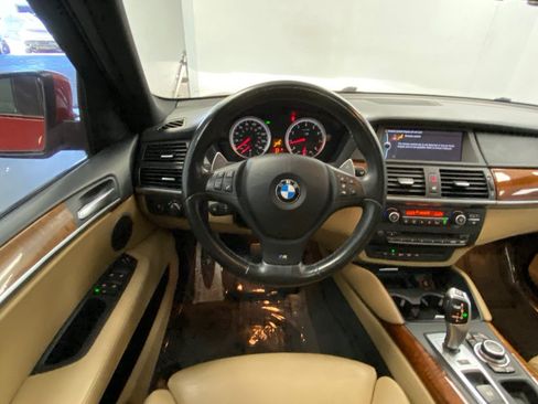 Used 2011 BMW X5 M AWD/4WD image 36
